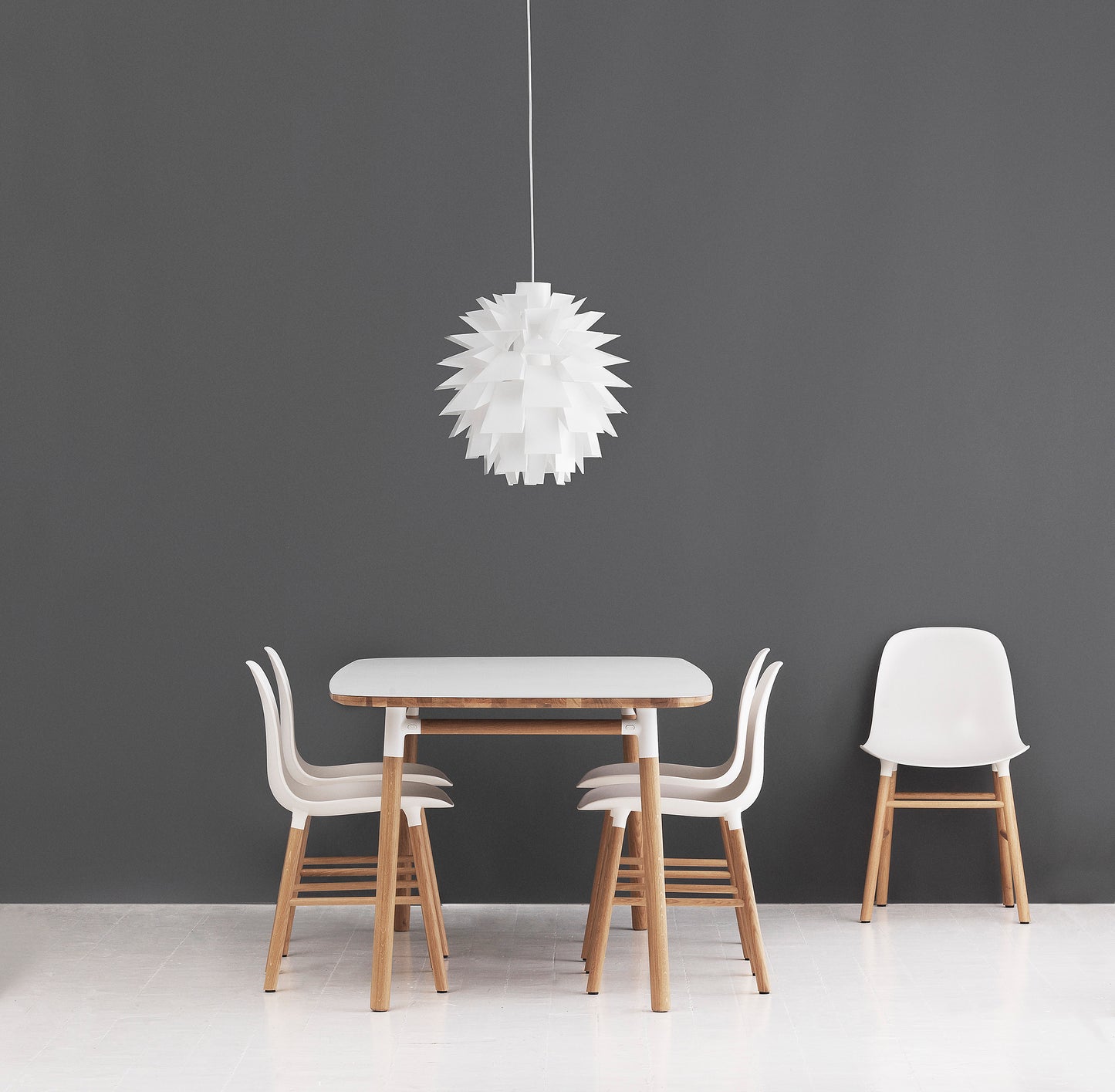 Normann Copenhagen Norm69 S valaisin