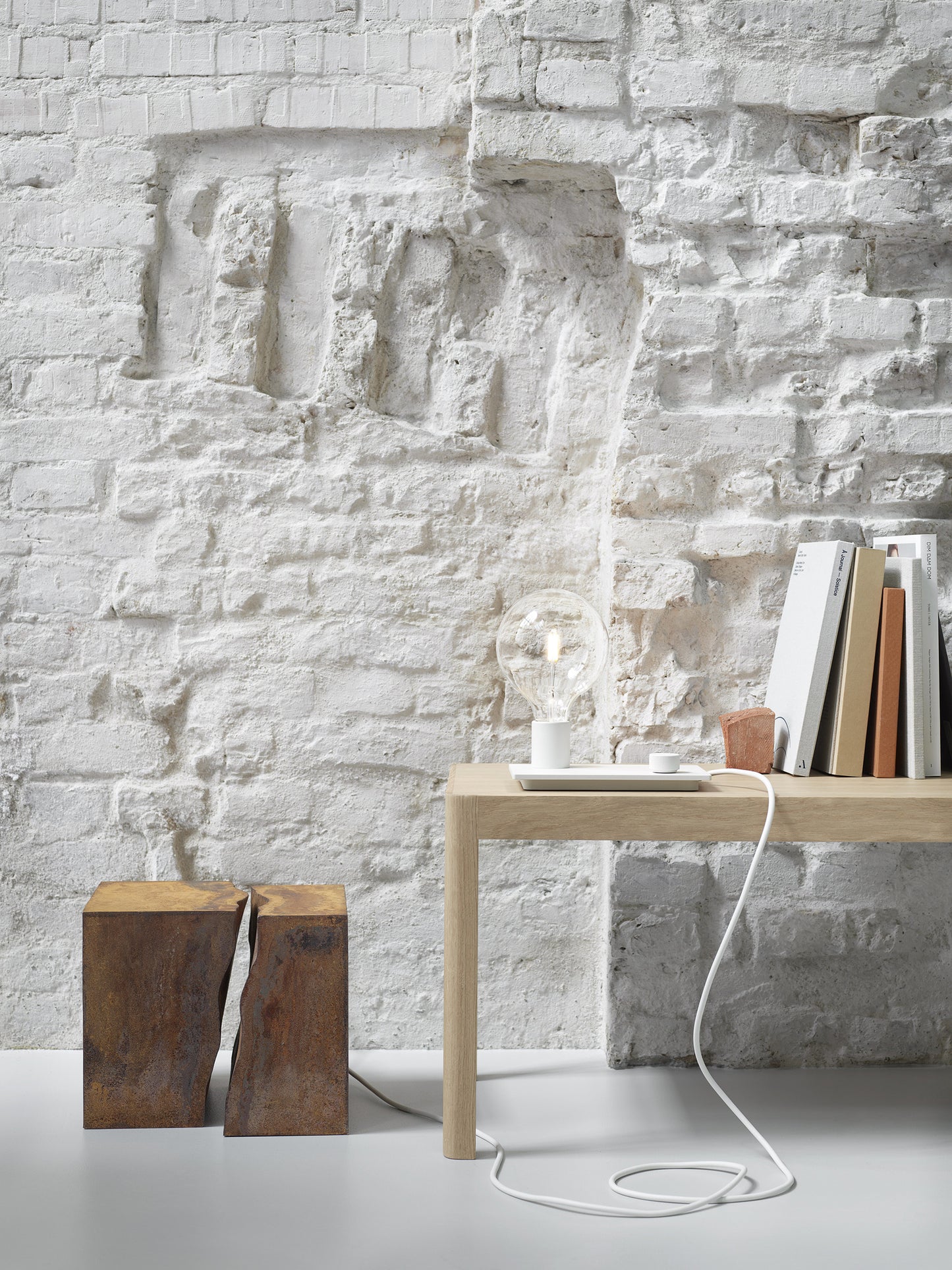 Muuto Control LED valaisin valkoinen