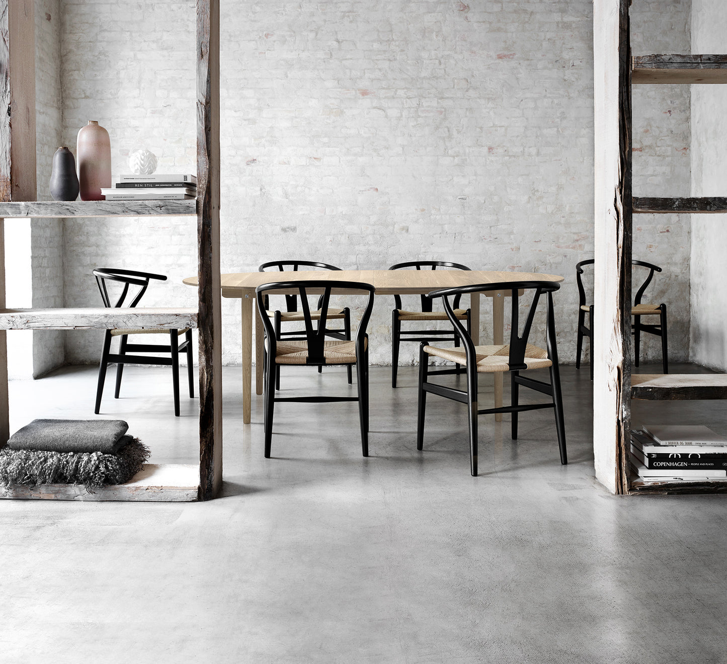 Carl Hansen & Søn CH24 Wishbone valkoöljytty tammi/luonnonväri