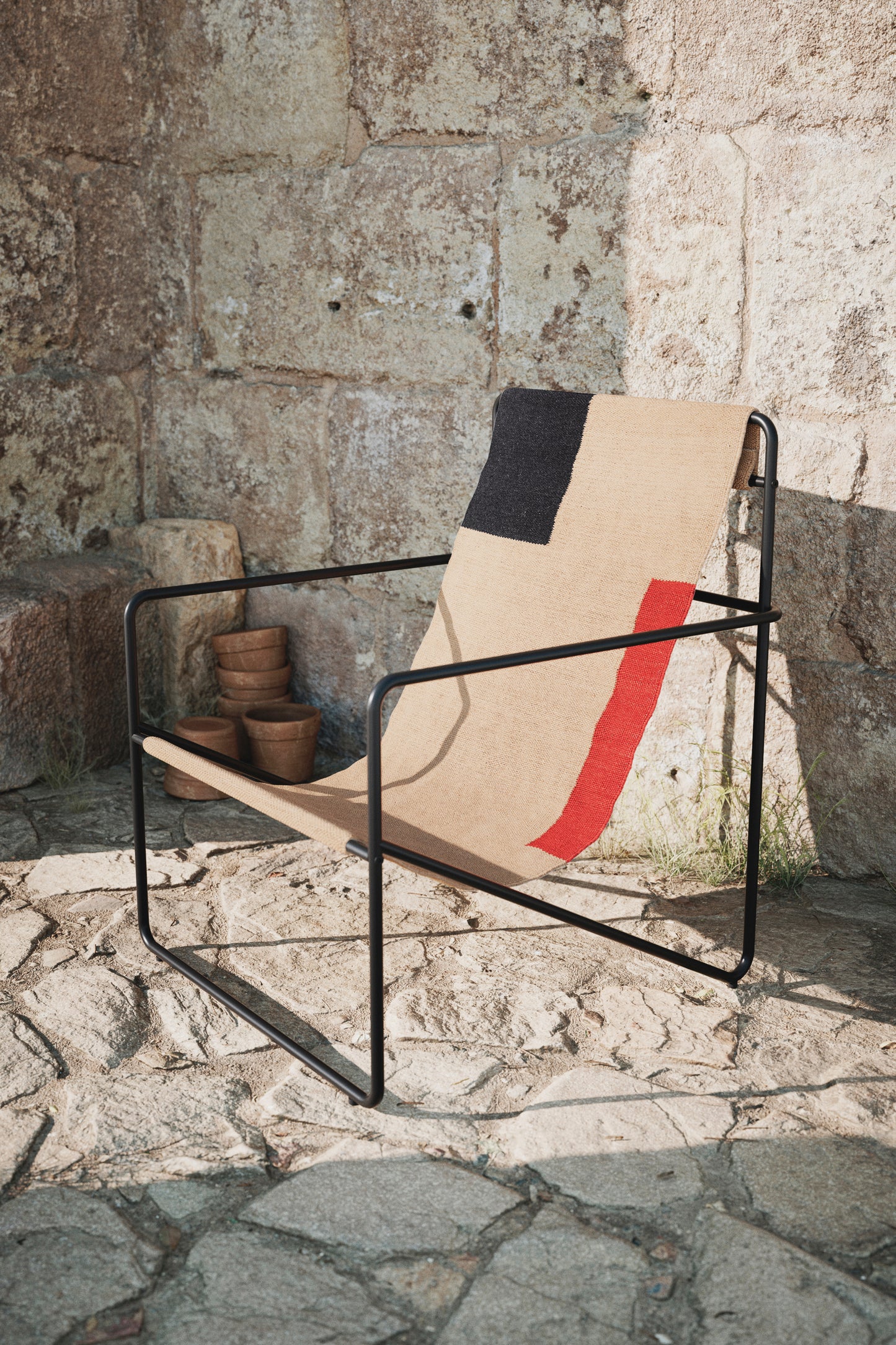 Ferm Living Desert lepotuoli musta/block