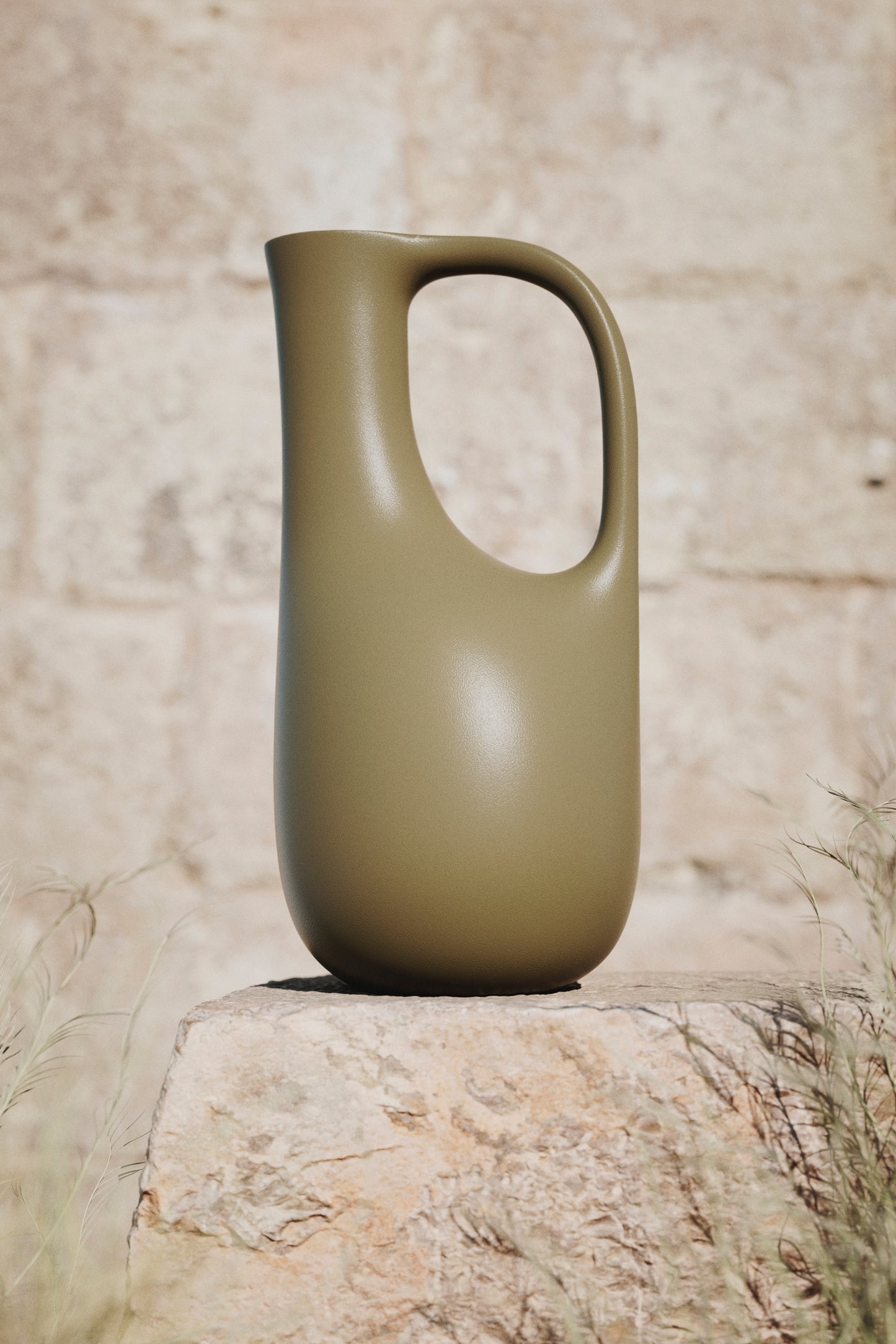 Ferm Living Liba kastelukannu oliivi