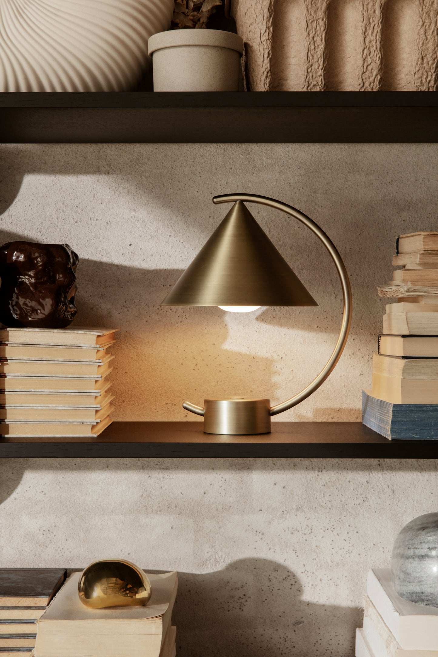 Ferm Living Meridian pöytävalaisin messinki