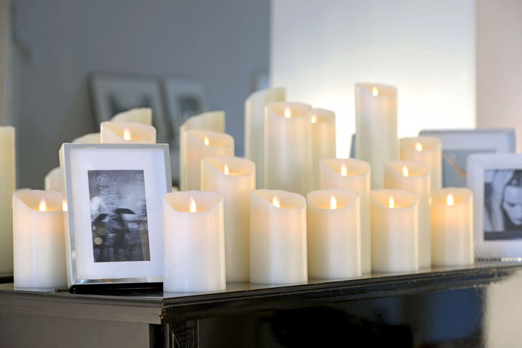 Sompex Flame LED-kynttilä keskikoko valkoinen