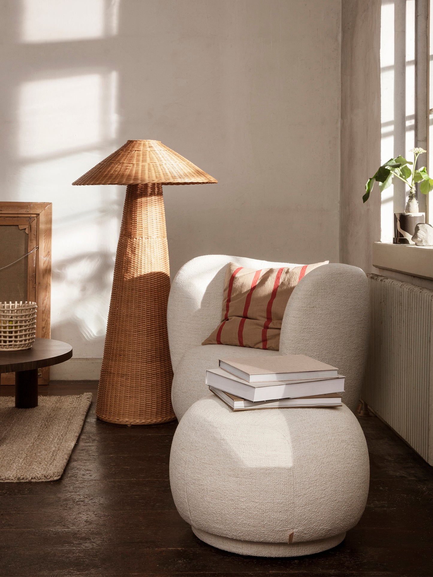 Ferm Living Dou lattiavalaisin