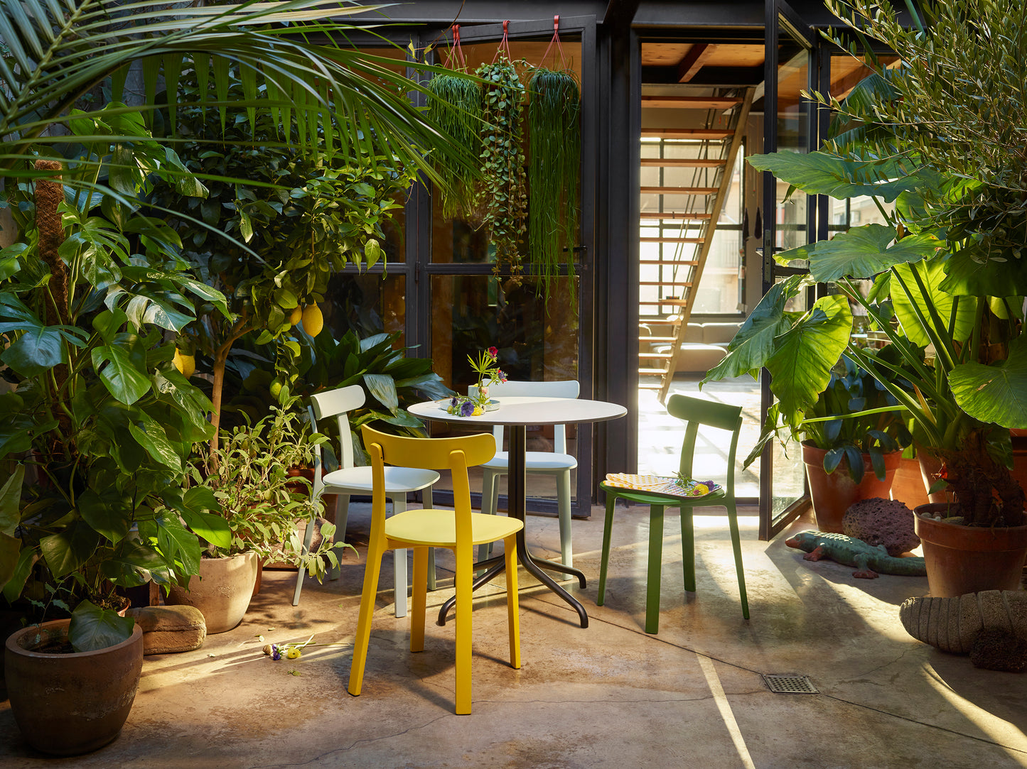 Vitra All Plastic Chair keltainen