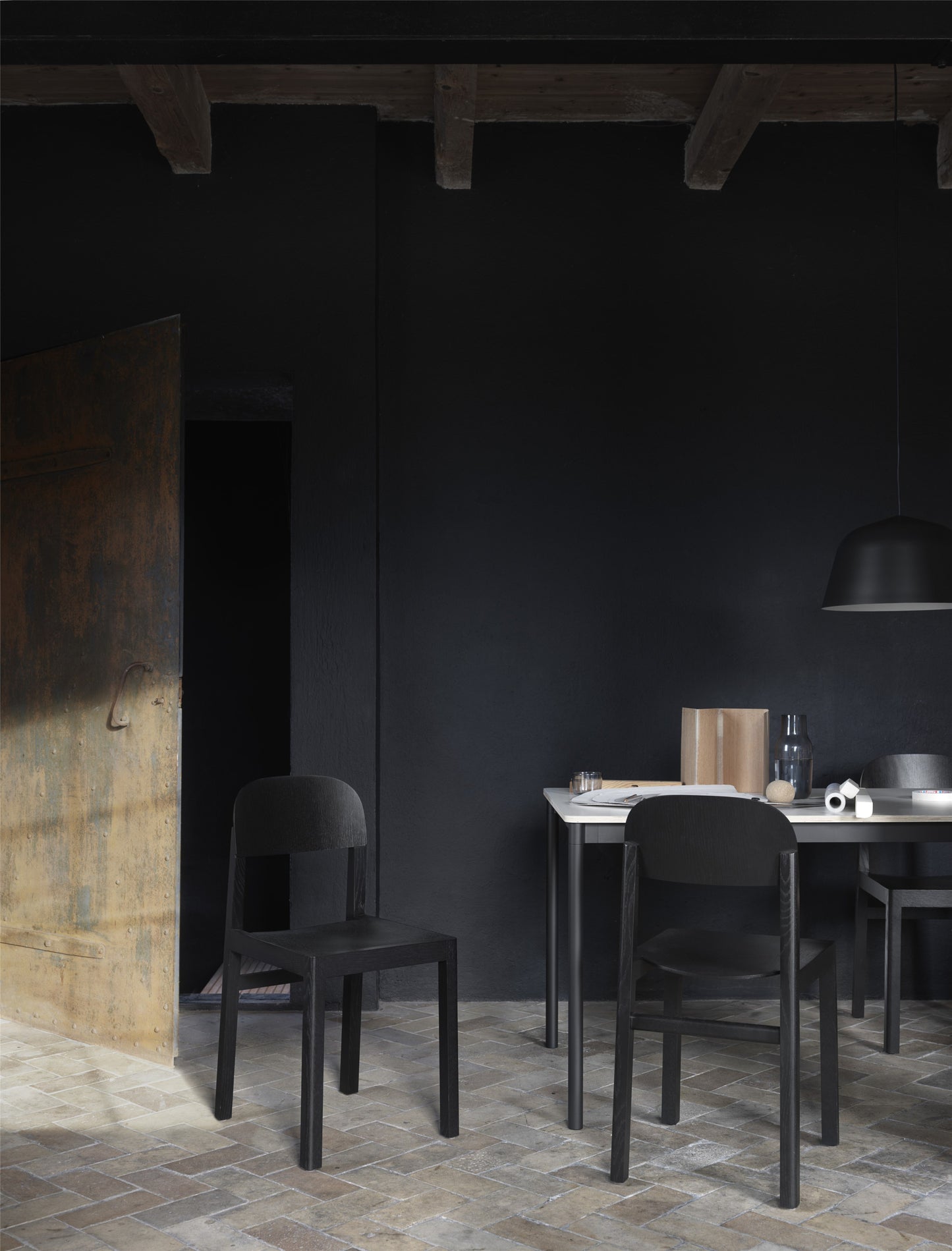 Muuto Workshop tuoli musta