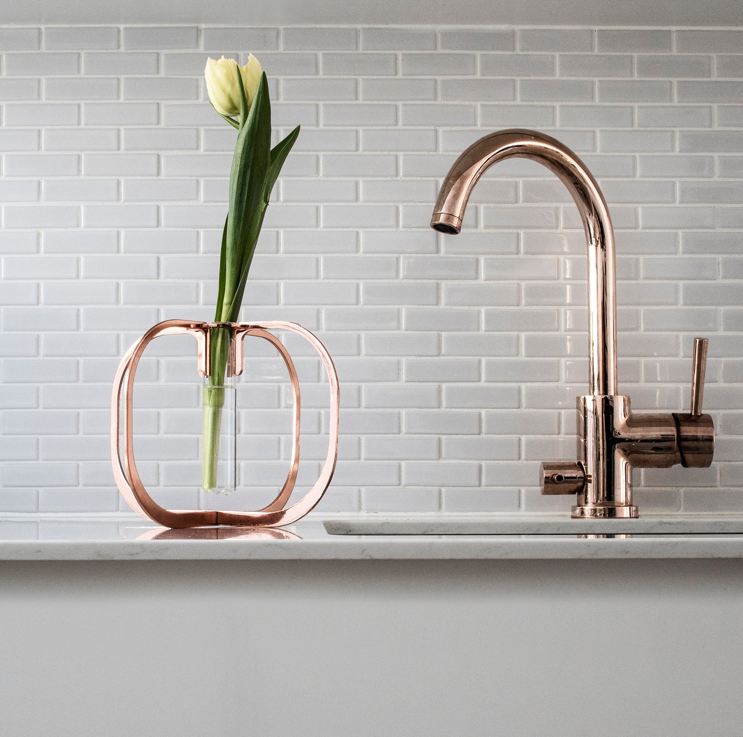 be&liv One flower vase kupari