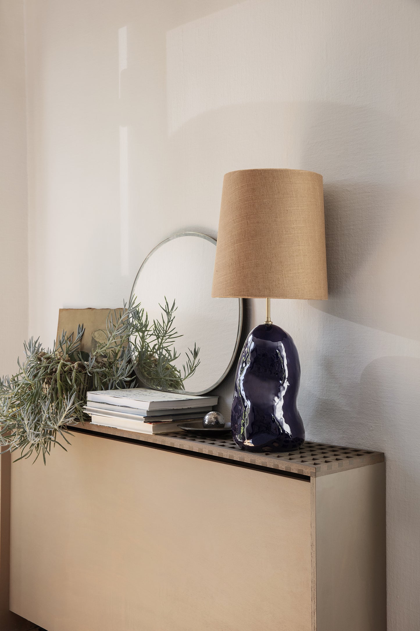 Ferm Living Pond S peili messinki