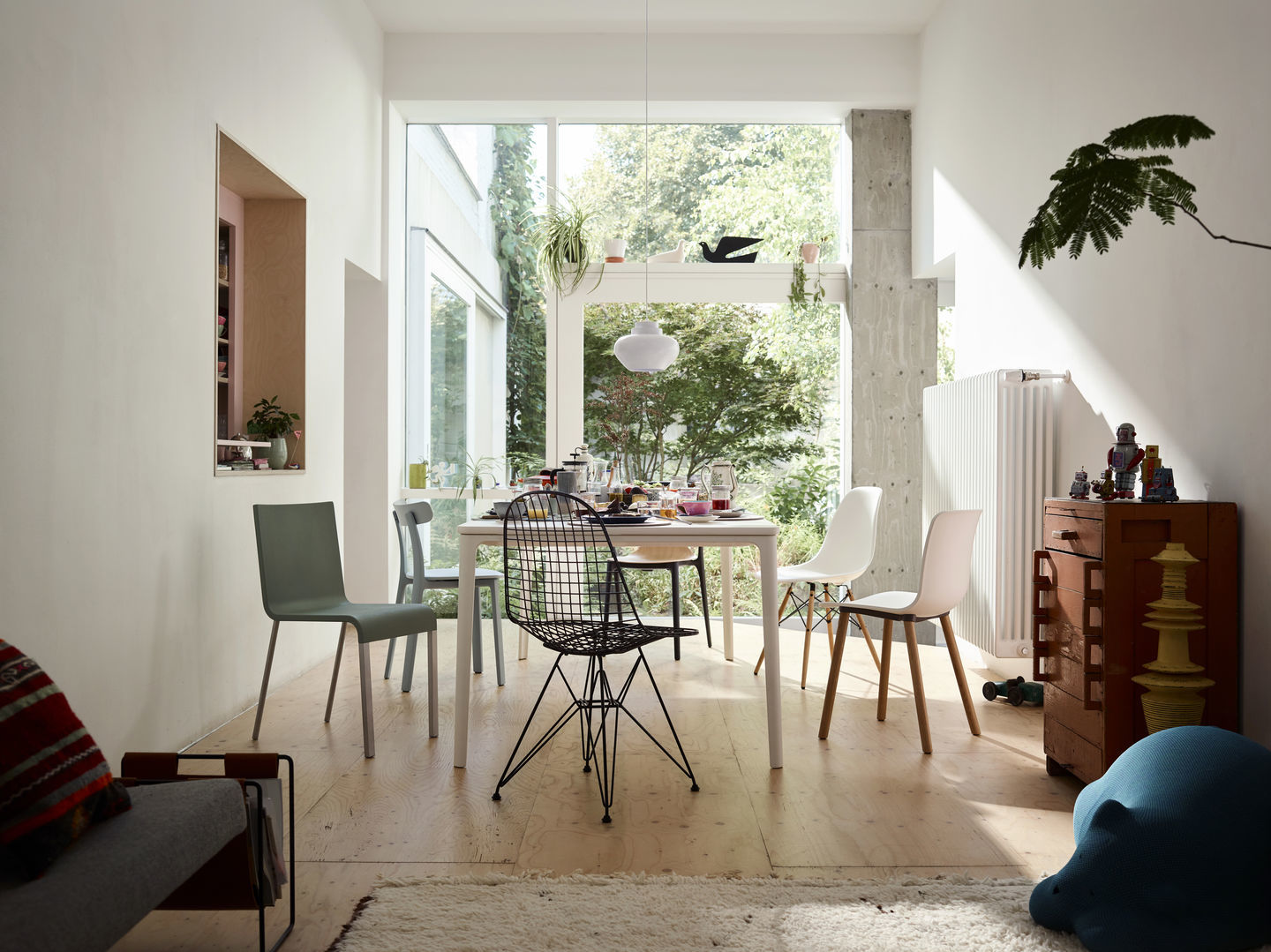 Vitra Dove seinäkoriste