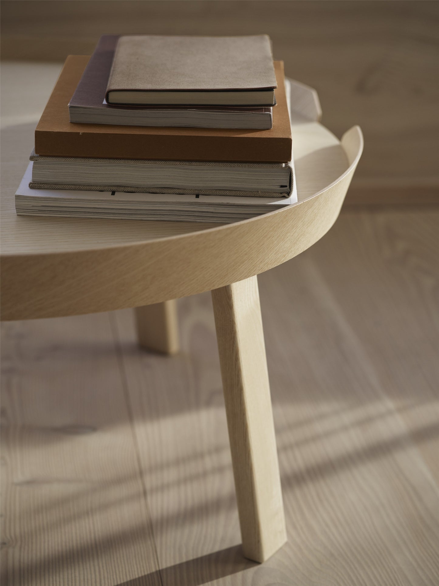 Muuto Around L saarni