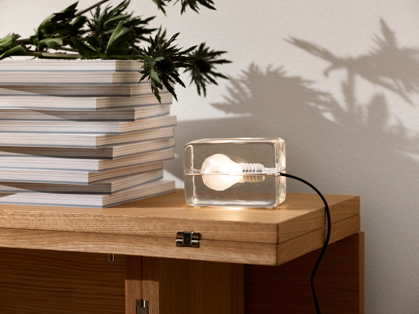 Design House Stockholm Block mini mustalla johdolla