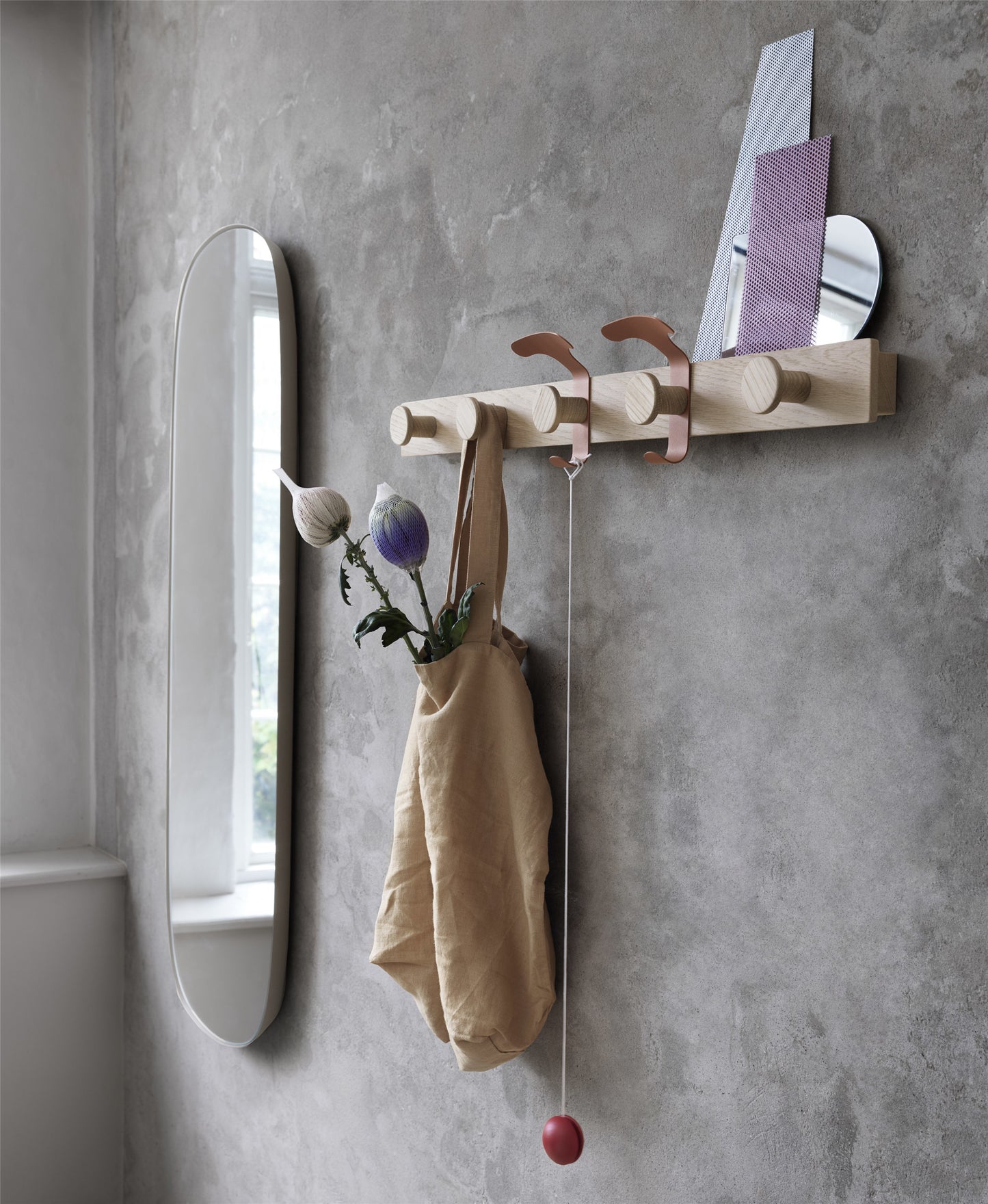Muuto Avail naulakko tammi/ruskea