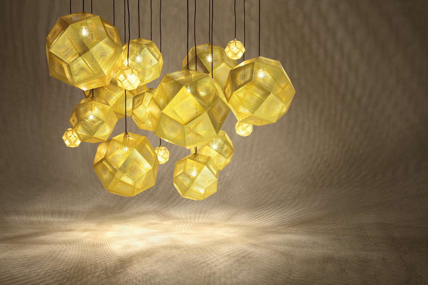 Tom Dixon Etch Shade Brass valaisin messinki