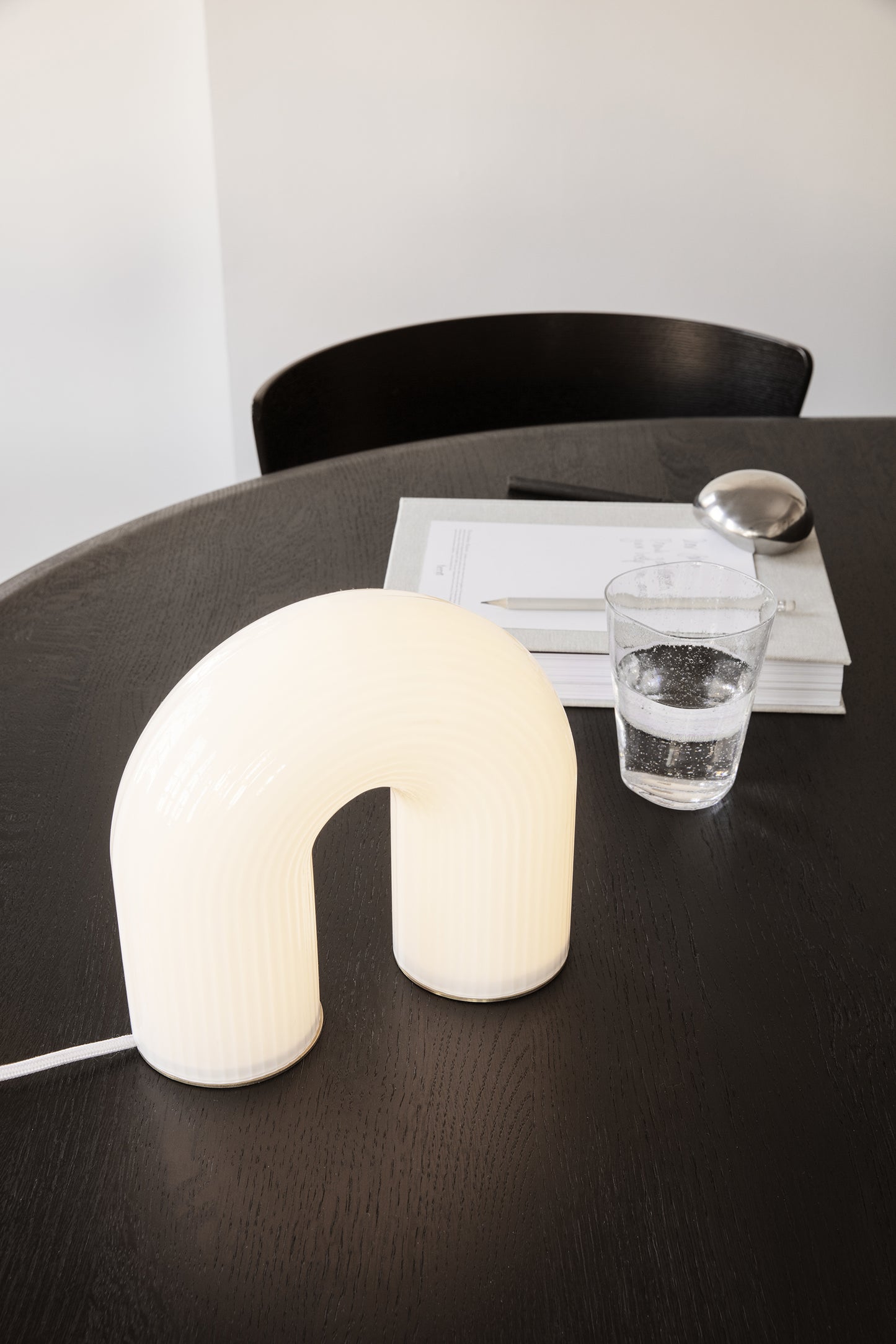 Ferm Living Vuelta pöytävalaisin