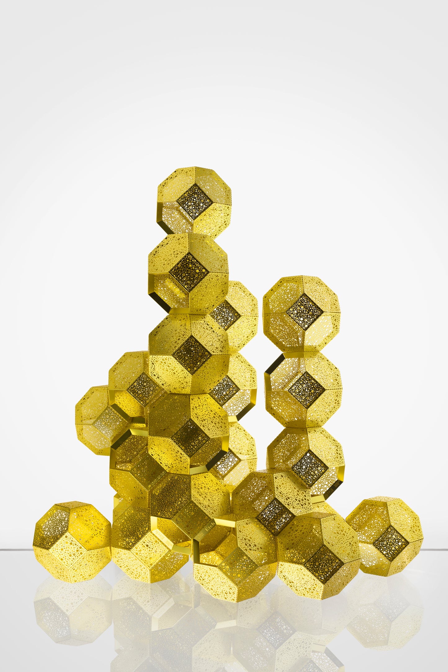 Tom Dixon Etch kynttilälyhty messinki