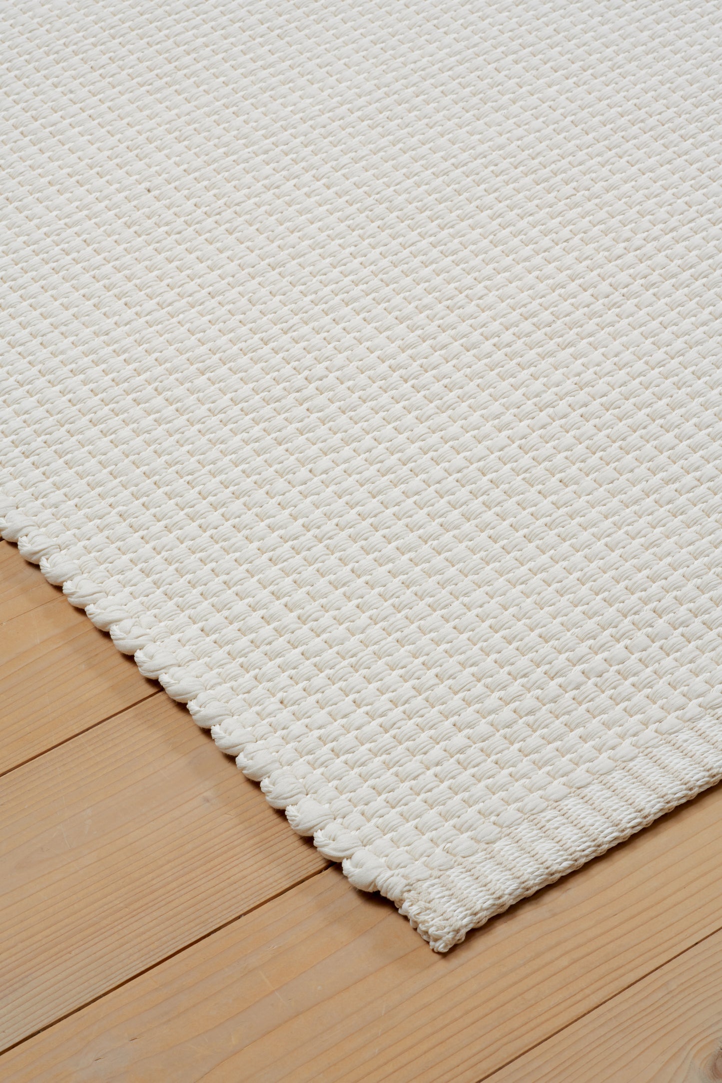 Woodnotes Piccolo2 140x200 valkoinen
