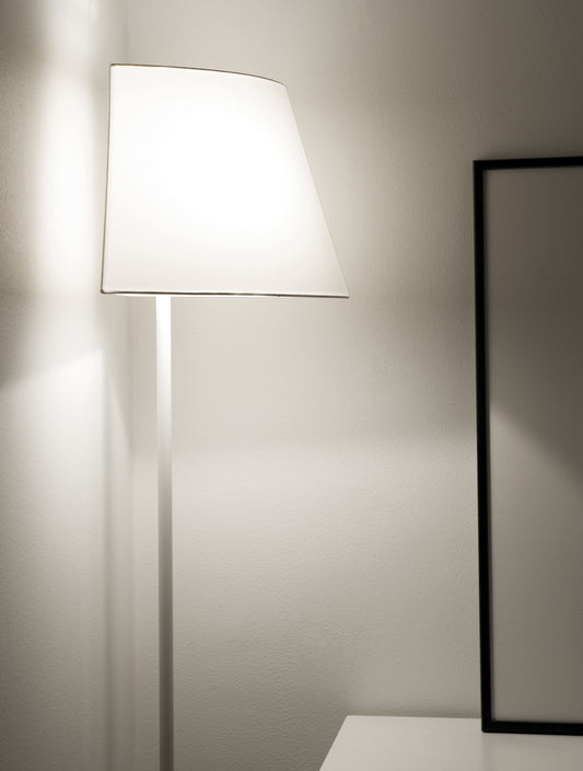 Design House Stockholm Corner lamp