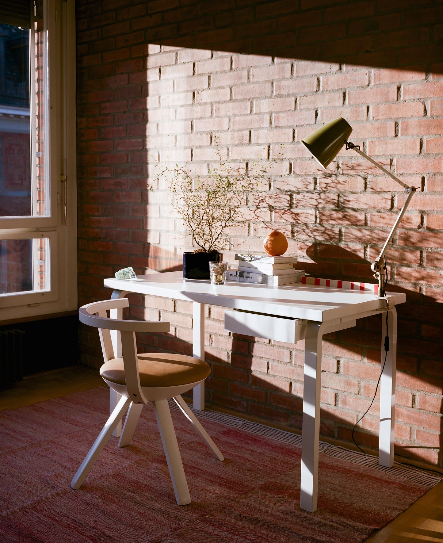 Artek KG001 Rival