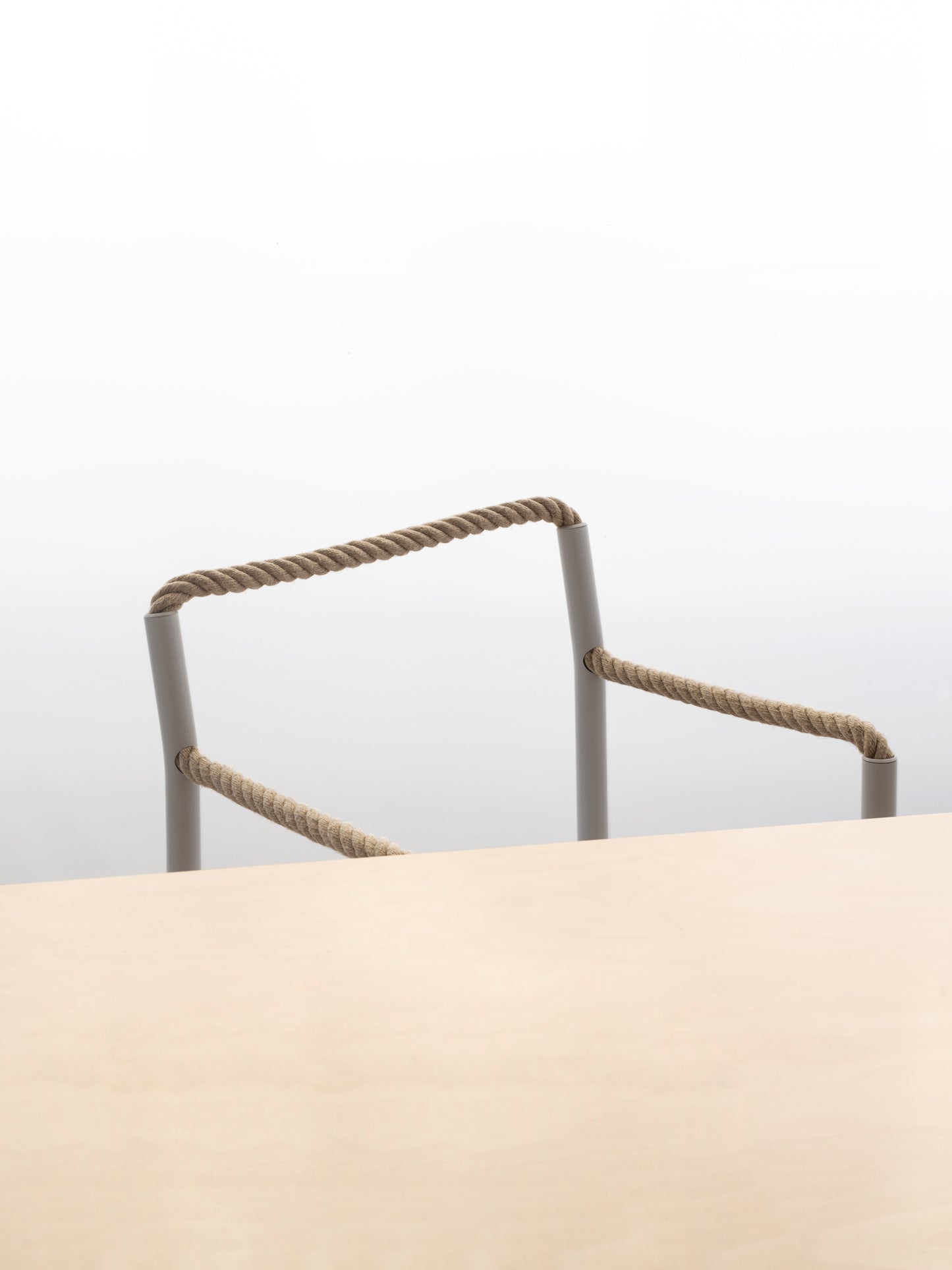 Artek Rope tuoli vaaleanharmaa