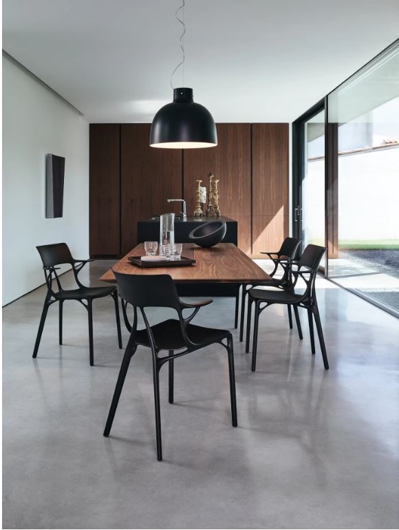 Kartell A.I. tuoli musta