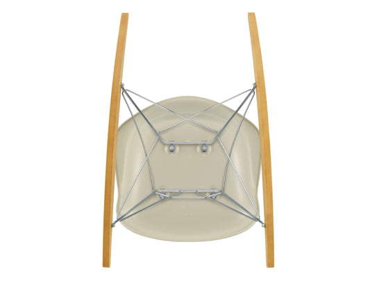 Vitra Eames RAR keinutuoli luonnonvalkoinen/vaahtera