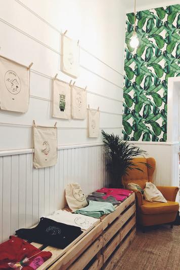 Large Banana Leaves Wallpaper For Kids Room