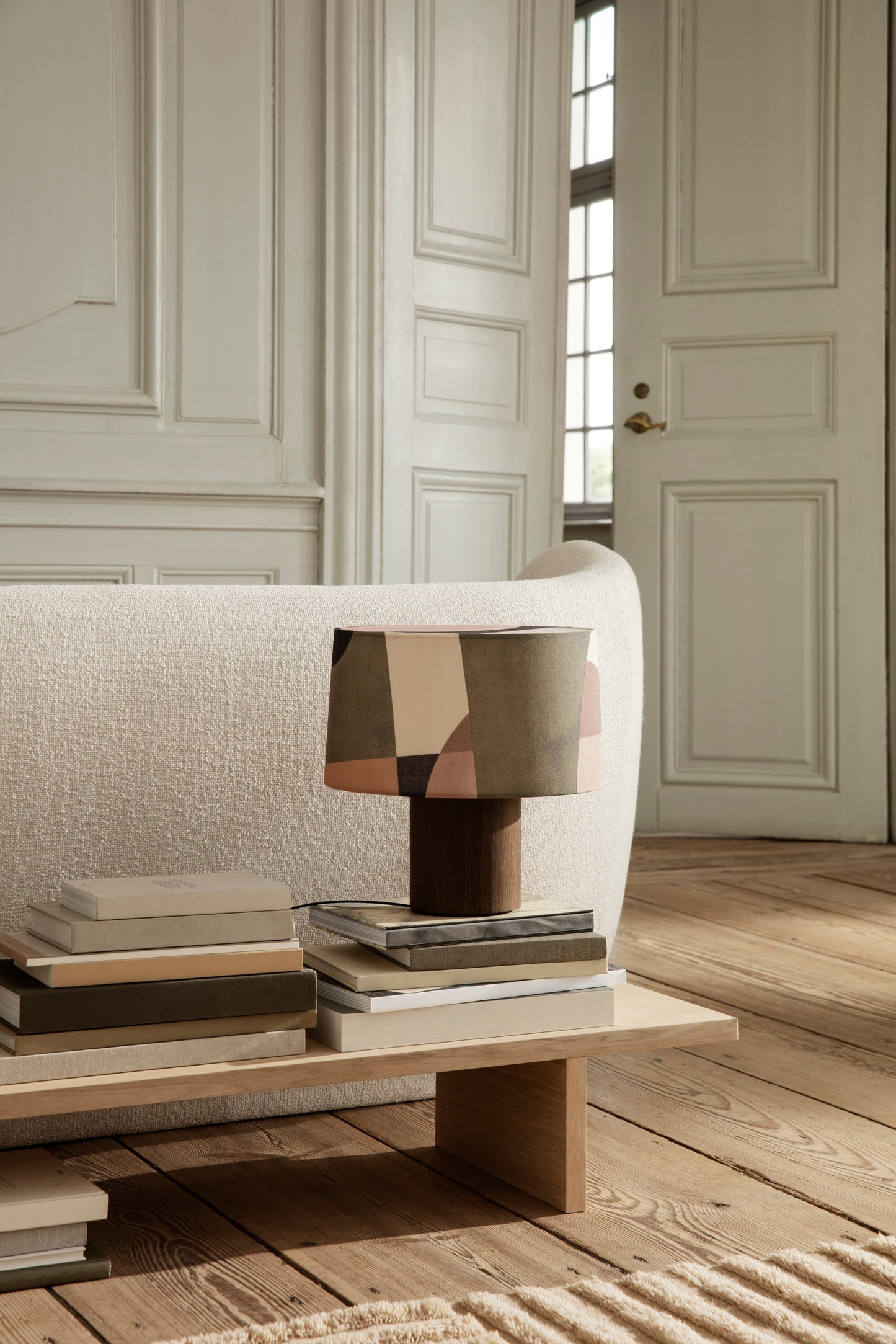 Ferm Living Kona pöytä tammi