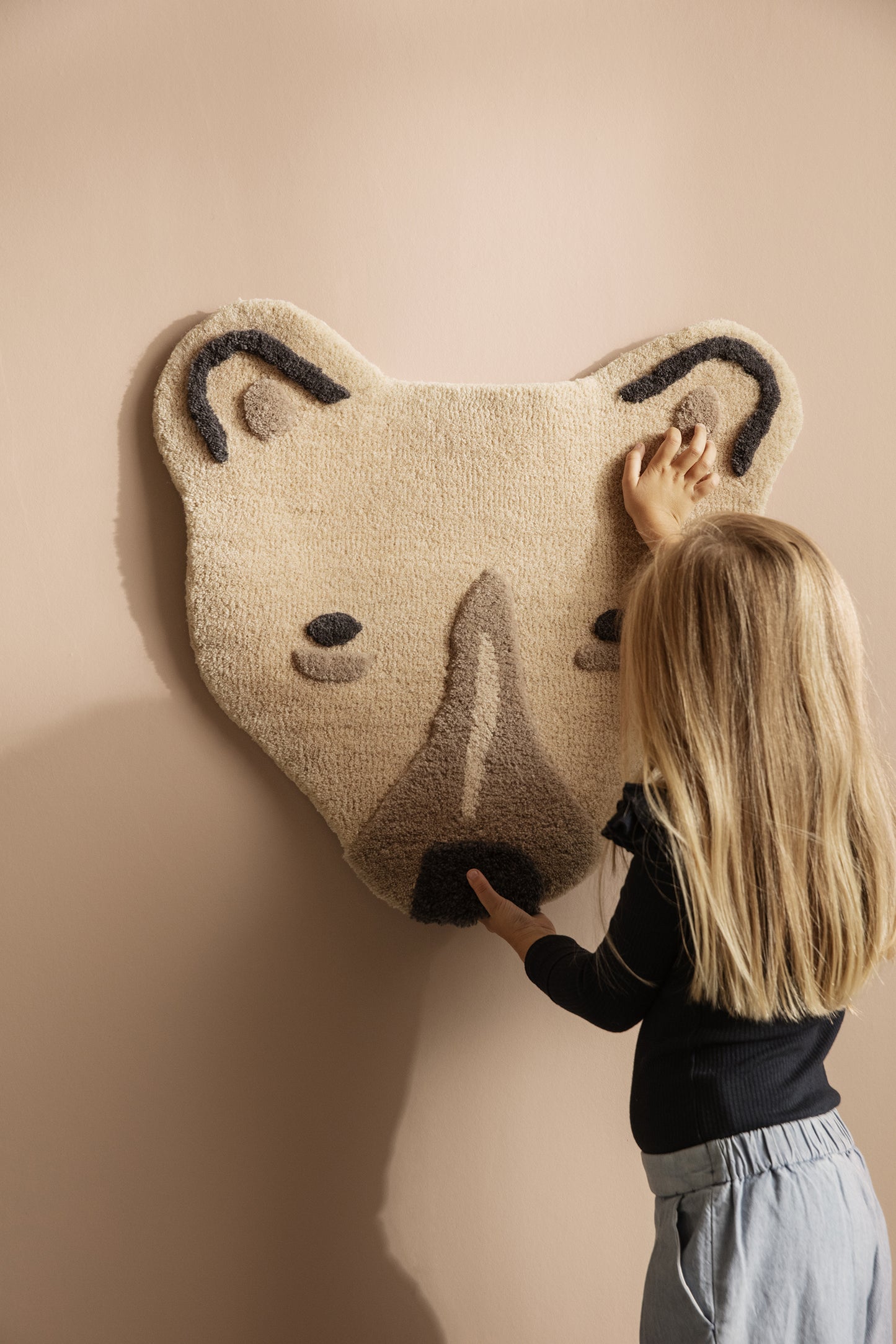 Ferm Living Polar Bear Head tuftattu matto