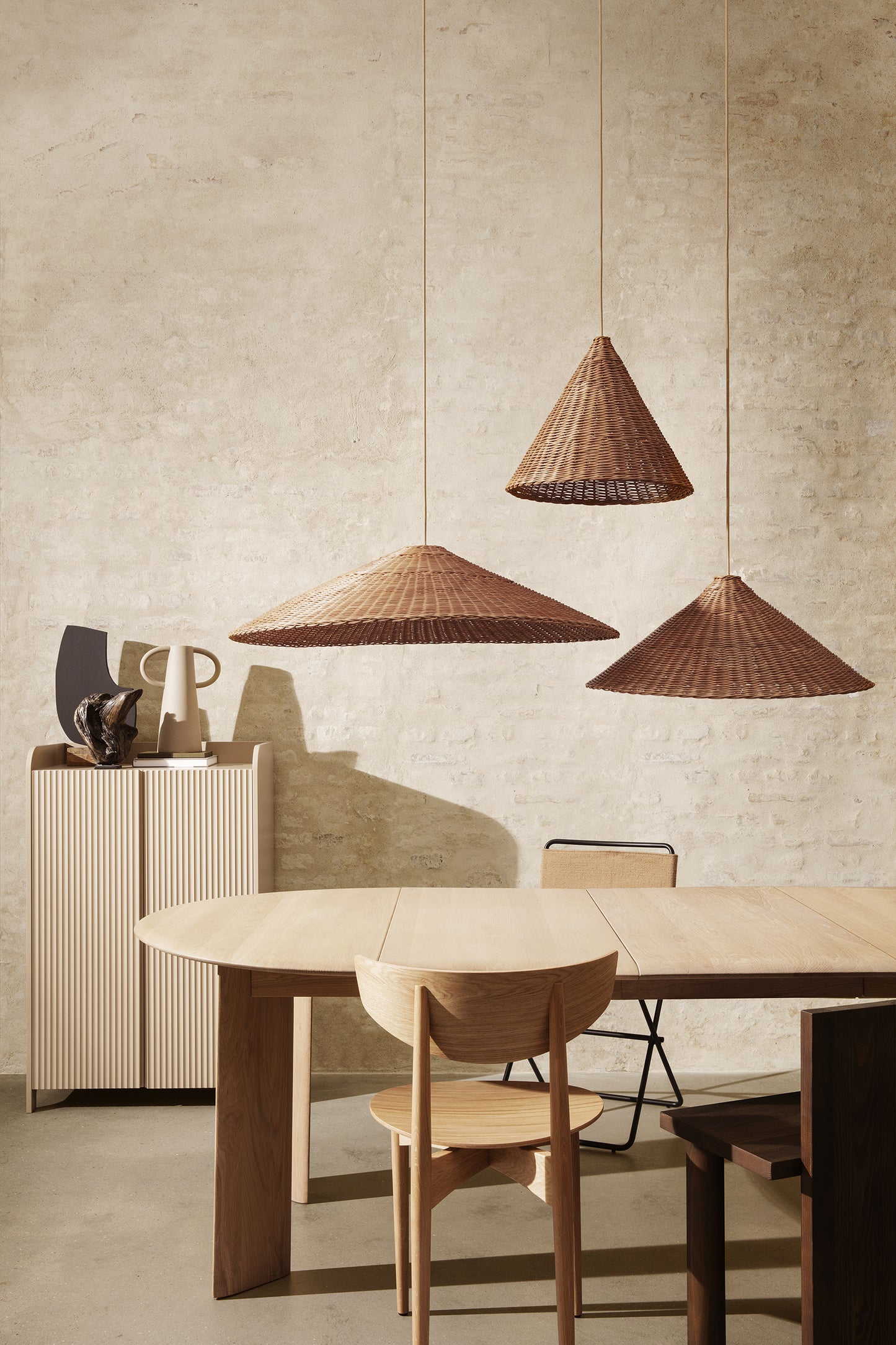 Ferm Living Bevel jatkettava pöytä 117-217cm tammi