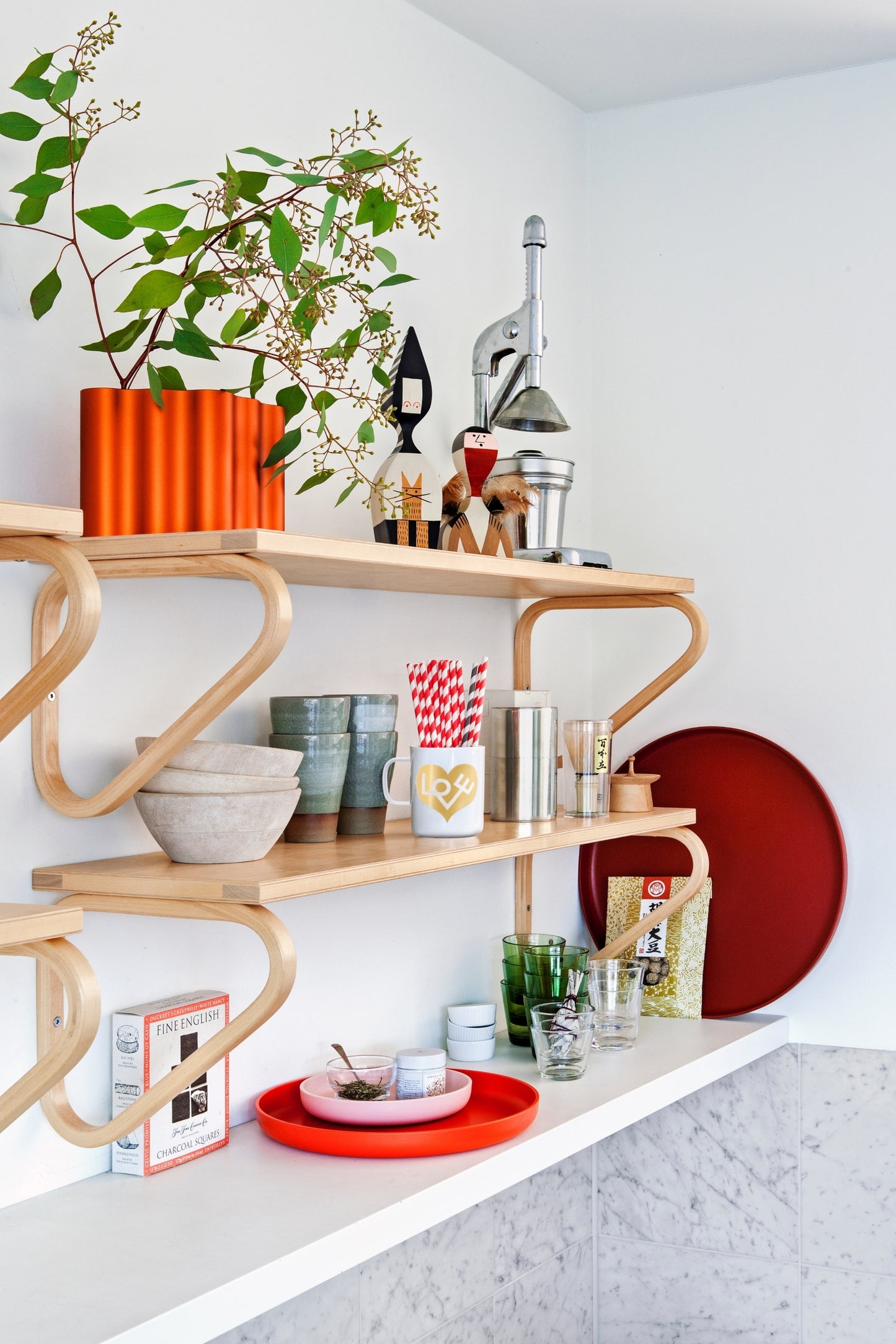 Vitra puunukke No. 10