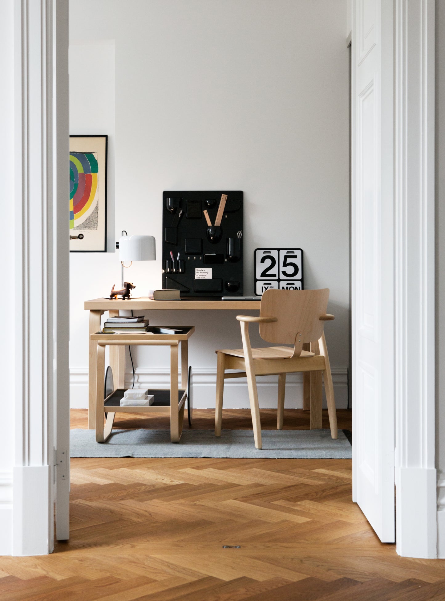Artek Domus tuoli lakattu koivu