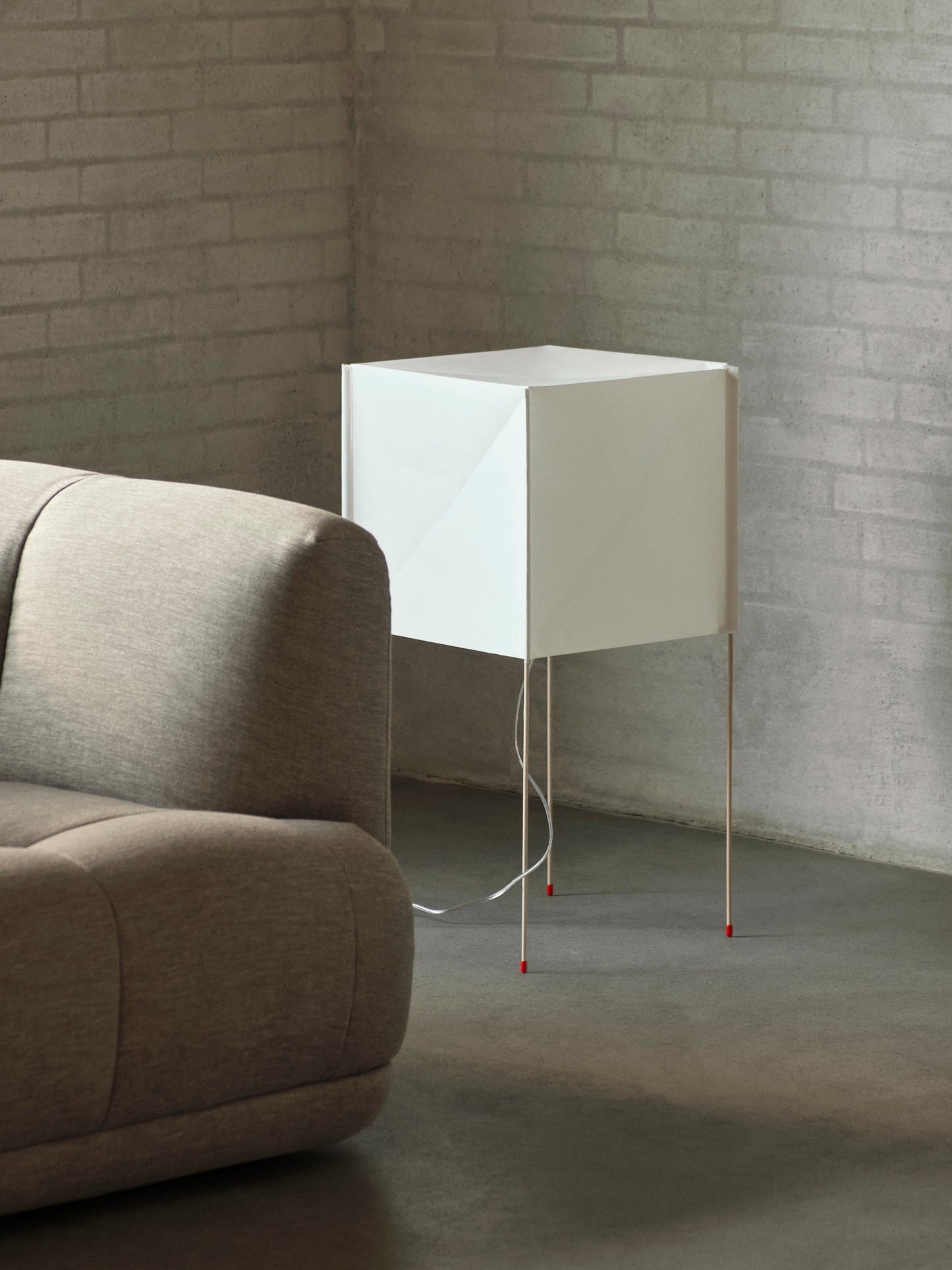 HAY Paper Cube lattiavalaisin