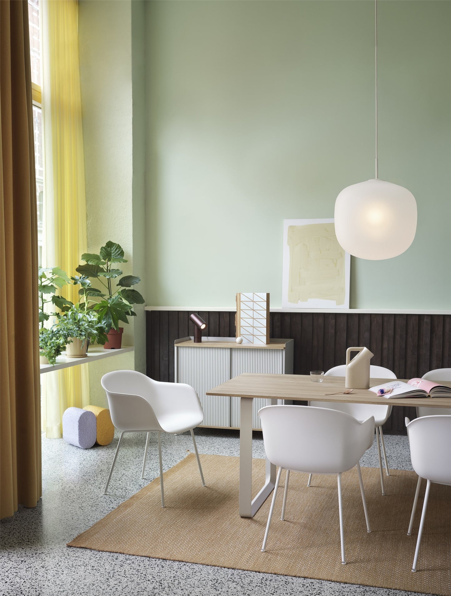 Muuto 70/70 pöytä 225x90 massiivitammi/hiekka
