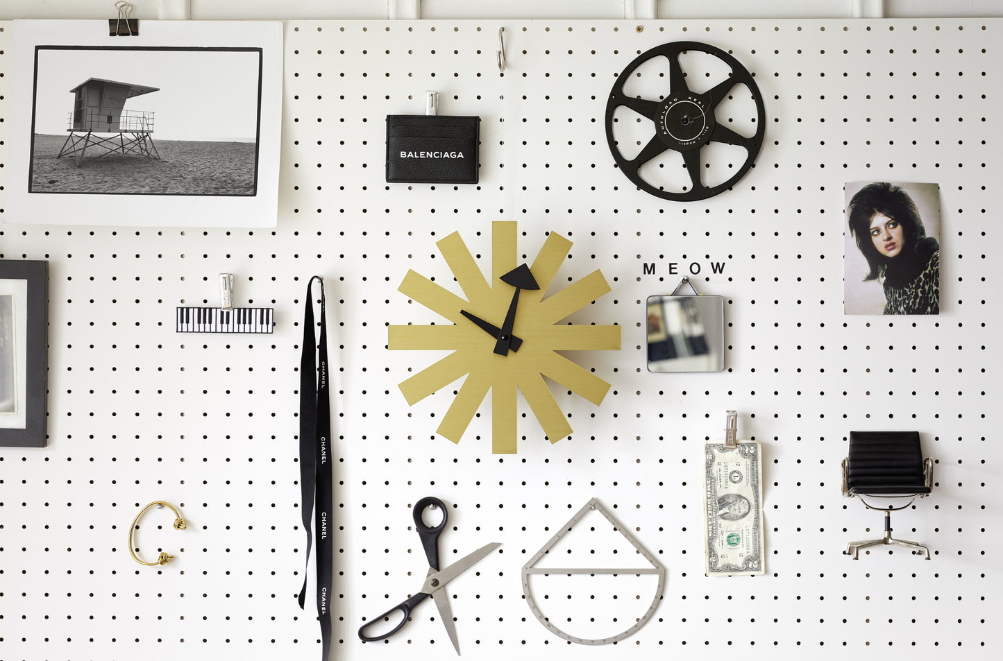 Vitra Nelson Asterisk kello messinki