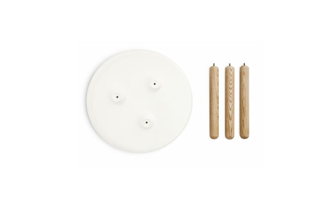 Normann Copenhagen Tablo pieni valkoinen/saarni