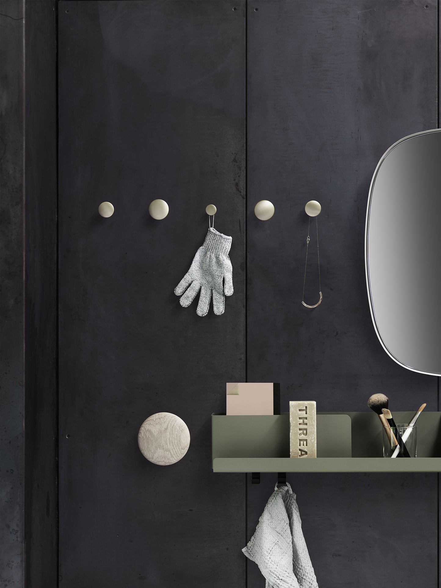 Muuto Dots Metal ripustin 5 kpl