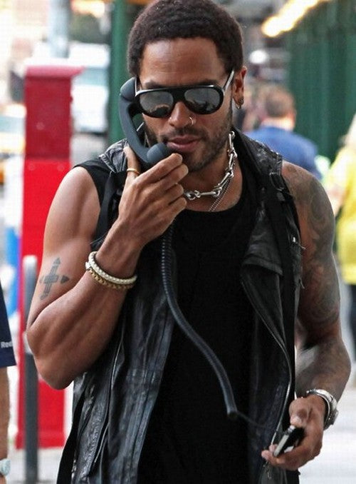 POP Phone musta