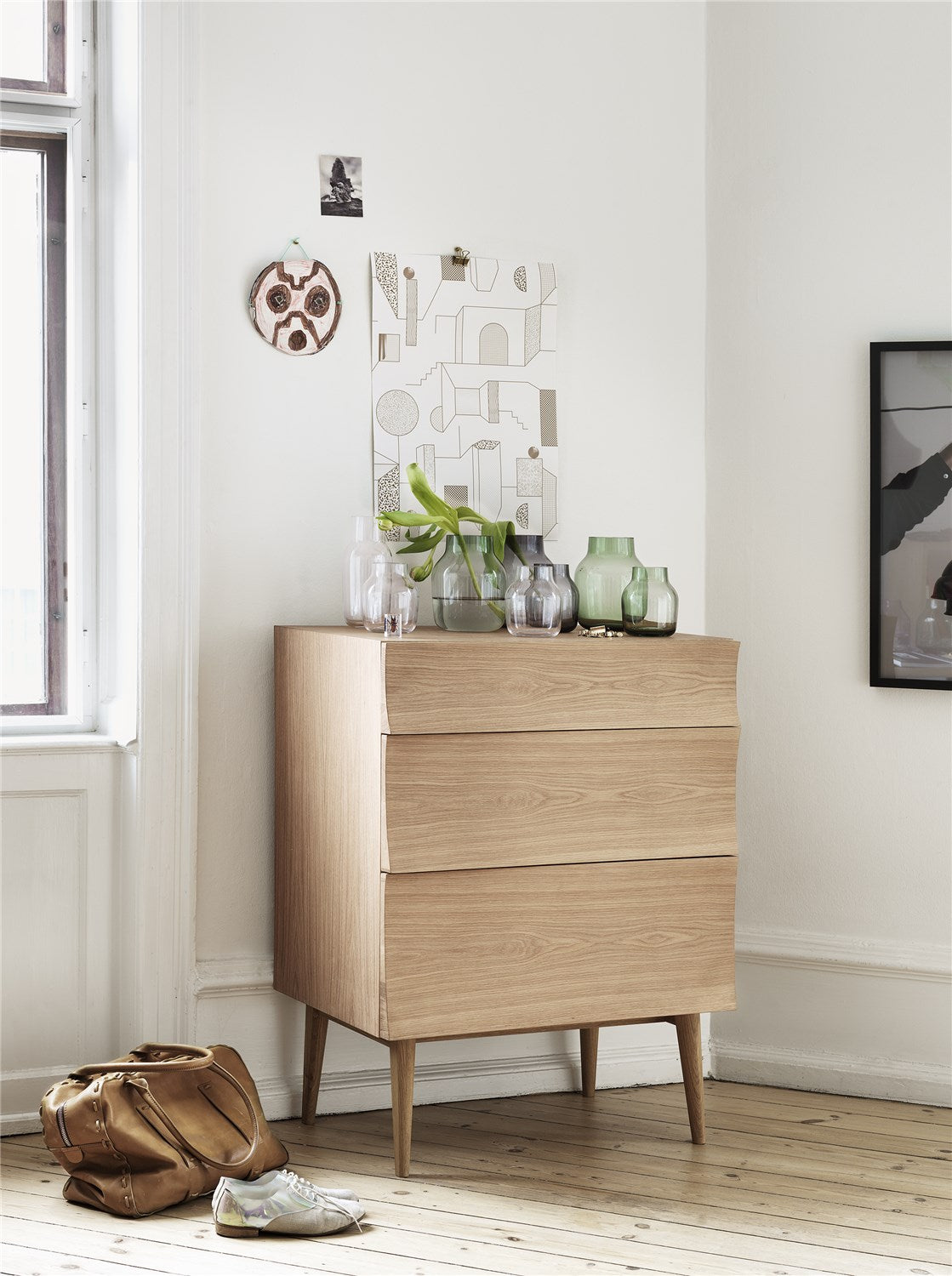 Muuto Silent maljakko harmaa