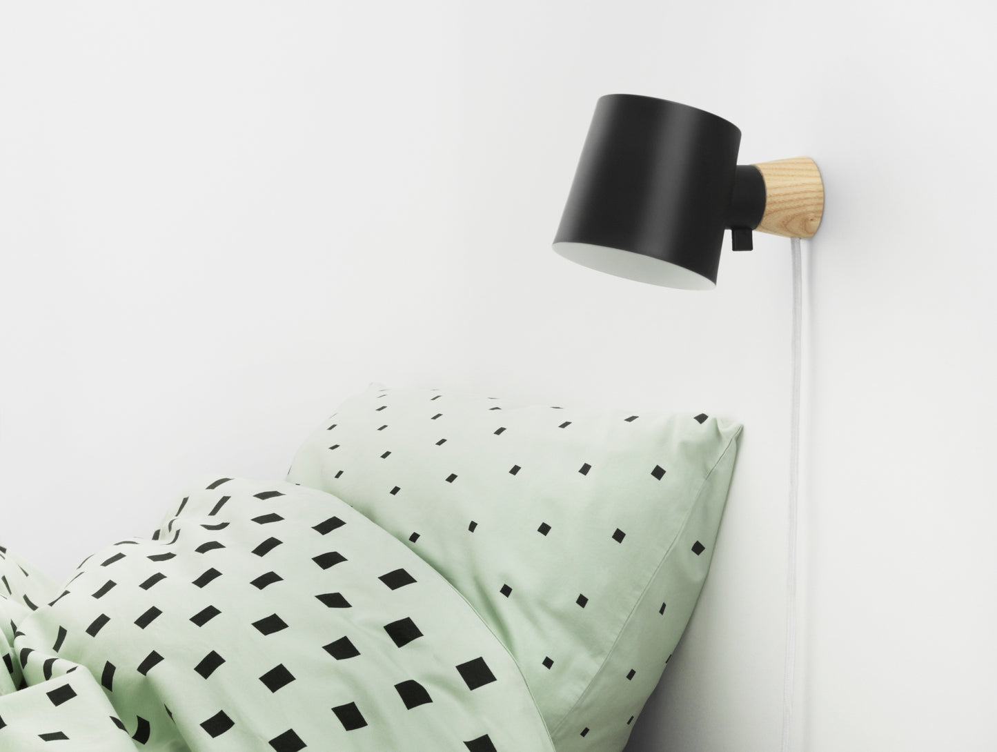 Normann Copenhagen Rise seinävalaisin musta