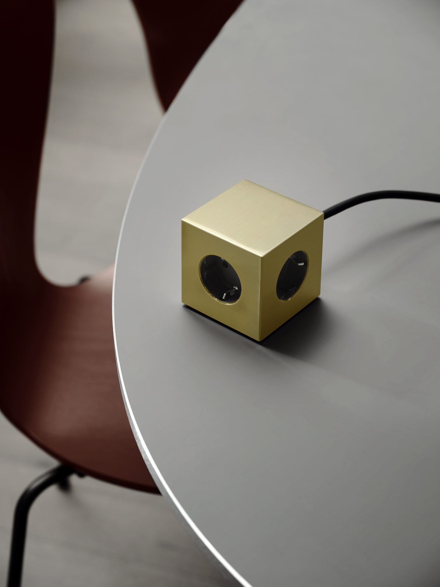 Avolt Square 1 USB jatkojohto messinki