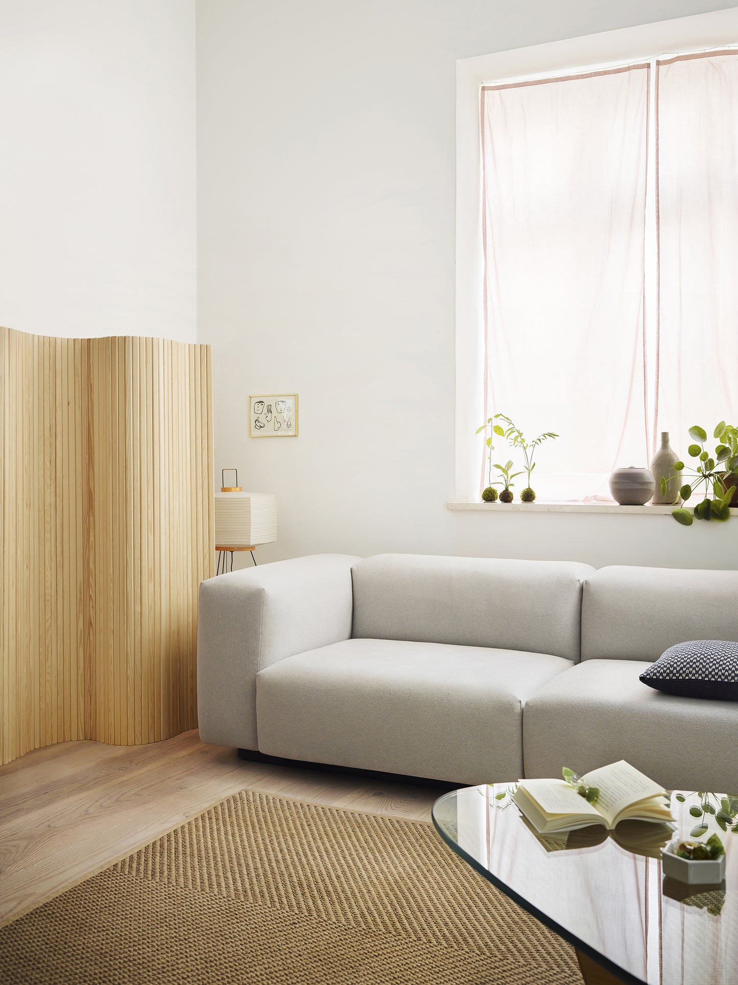 Vitra Noguchi sohvapöytä pähkinä