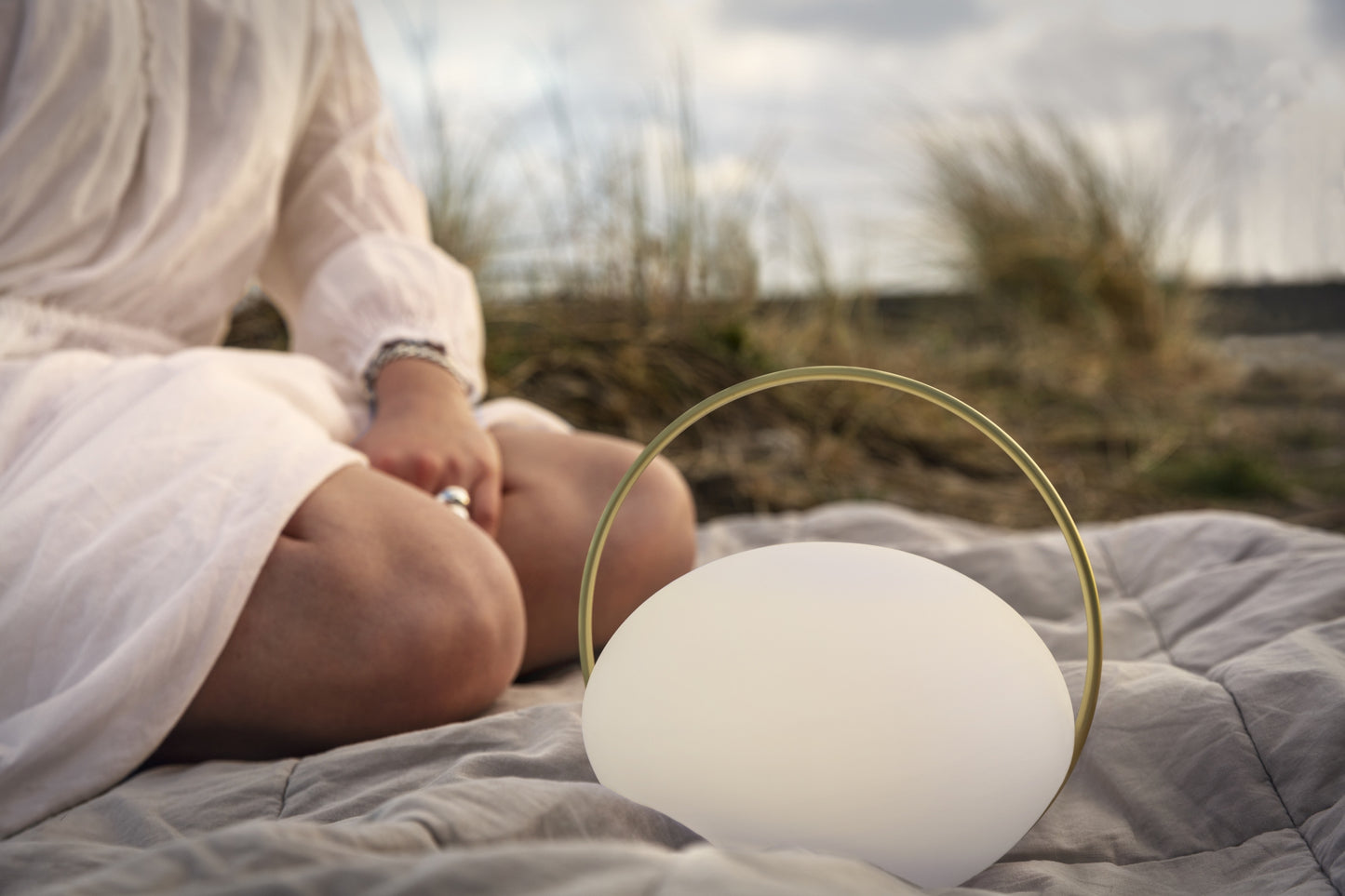UMAGE Orbit Portable pöytävalaisin