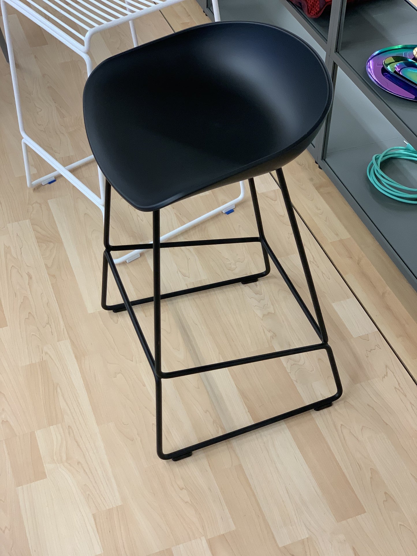 HAY AAS38 baarituoli 64cm musta/musta (Myymälämalli)