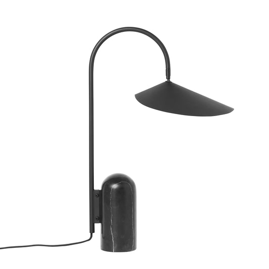 Ferm Living Arum pöytävalaisin musta