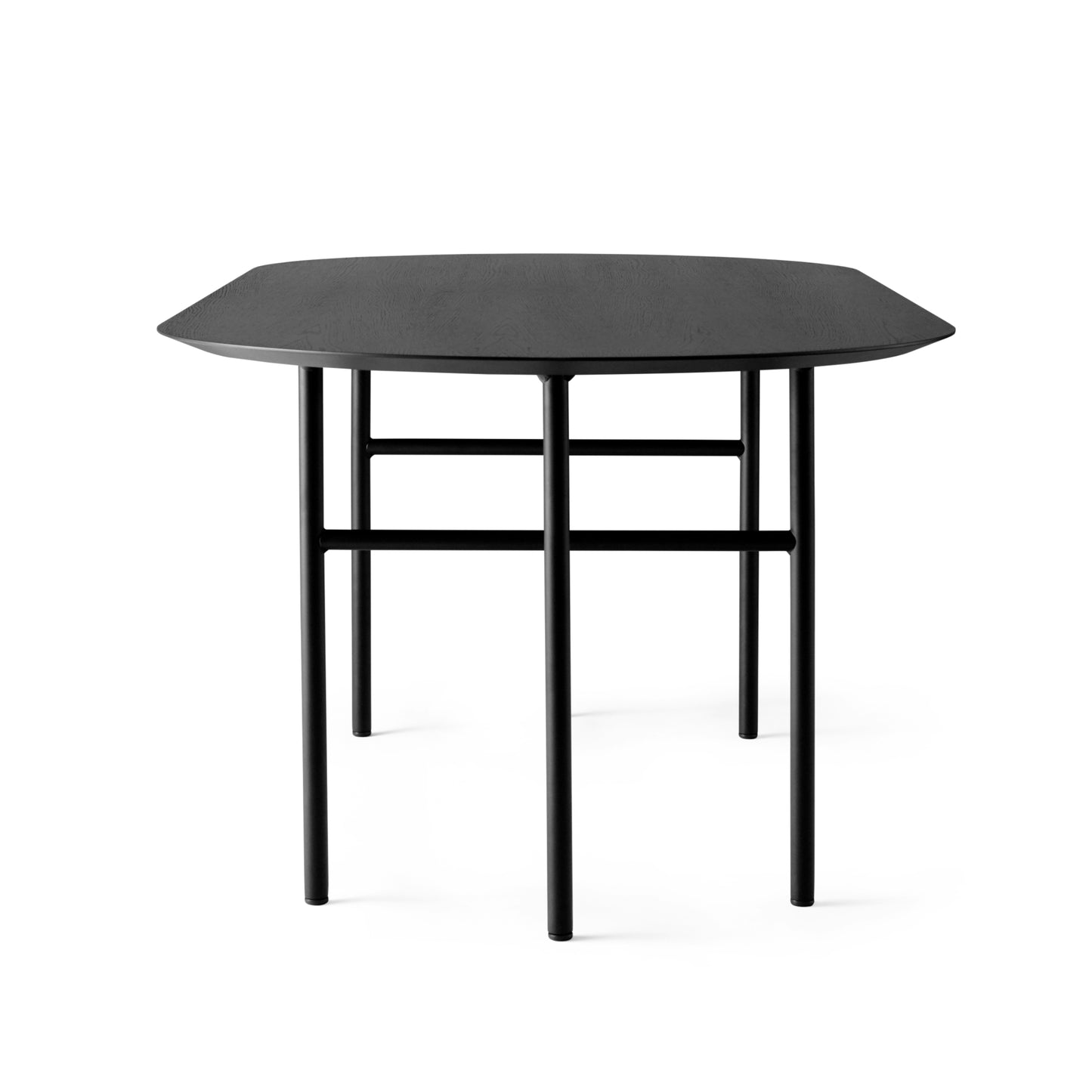 Menu Snaregade pöytä ovaali 210x95 musta tammi