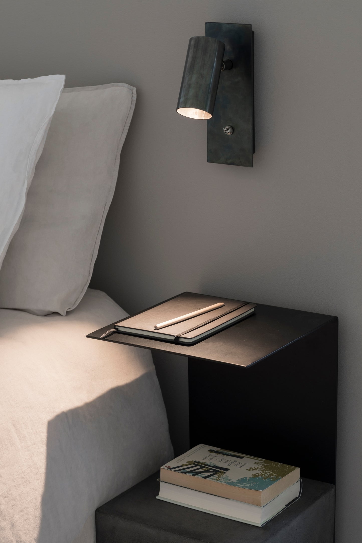 Serax l'Obstacle de l'Appartement sivupöytä musta