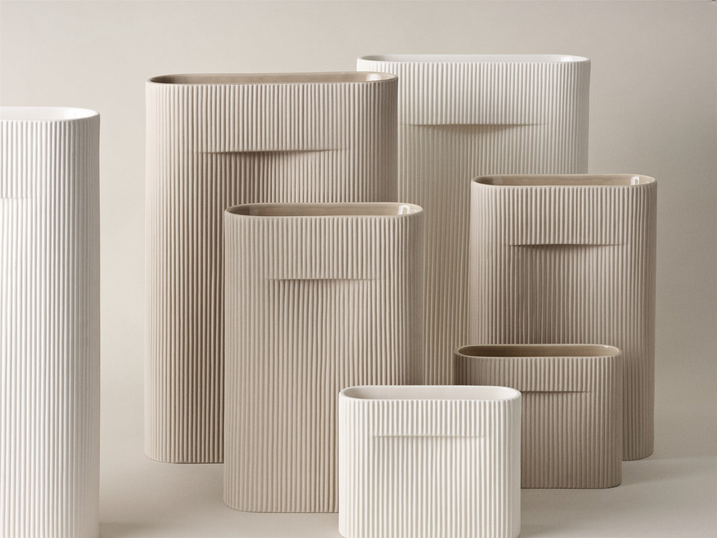 Muuto Ridge L vaasi beige