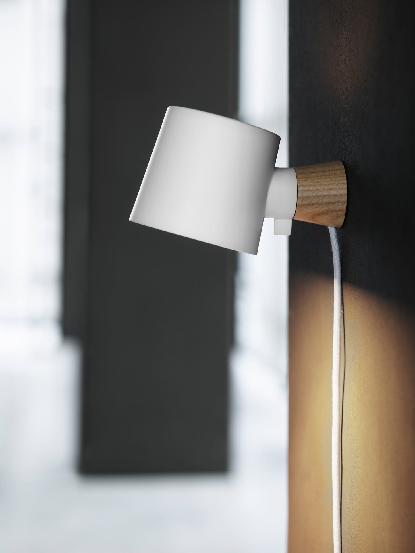 Normann Copenhagen Rise seinävalaisin valkoinen