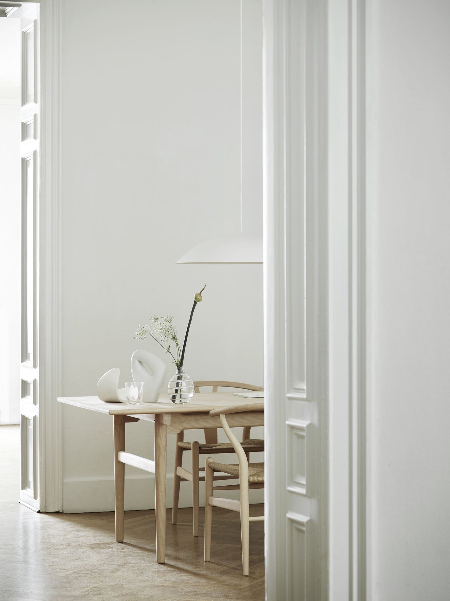 Carl Hansen & Søn CH24 Wishbone saippuoitu pyökki/luonnonväri