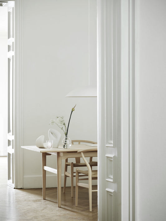 Carl Hansen & Søn CH24 Wishbone saippuoitu pyökki/luonnonväri
